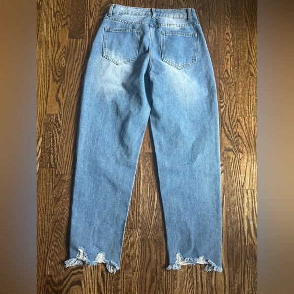 SHEIN Light Wash Distressed High Rise Straight Leg Mom Jeans Size 27 - Picture 5 of 6